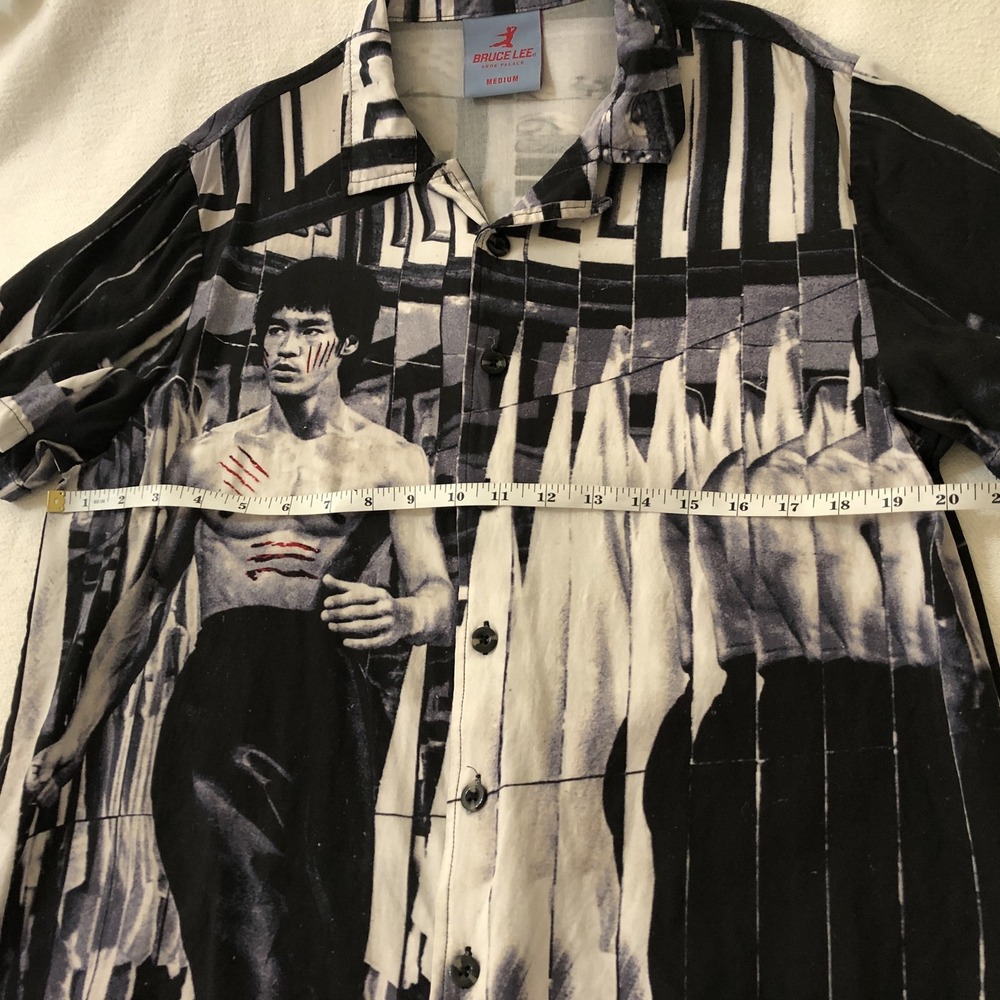 Bruce Lee Shirt Mens Medium Black Photo Graphic Rayon Short Sleeve Button Front - Picture 7 of 9